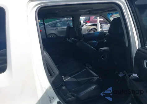 2011 Honda Pilot Touring из США, поврежденный, VIN 5FNYF4H93BB043263